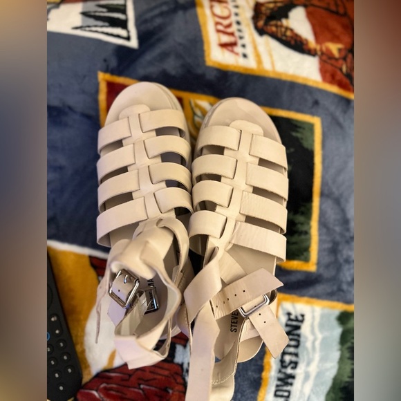 Steve Madden sandals - Picture 2 of 5